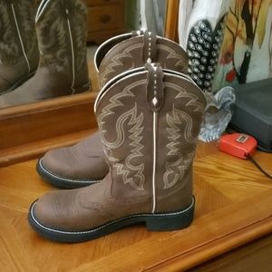 Justin Cowgirl boots